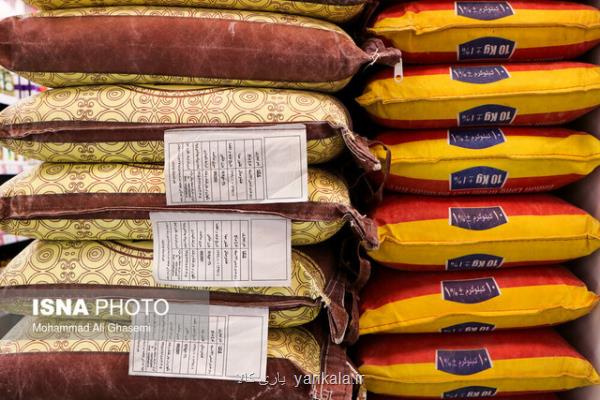 به دنبال چرایی رسوب ۱۵۰۰ كانتینر برنج در گمرك شهید رجایی